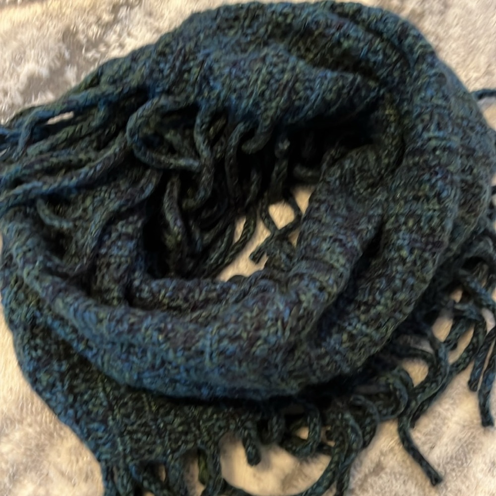 Infinity Scarf - Picture 2 of 3
